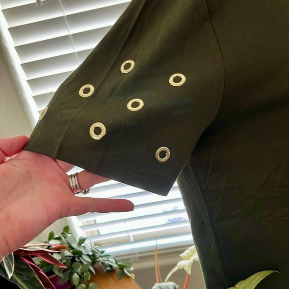 Michael Kors Green Oversized Relaxed T-Shirt - Picture 3 of 7